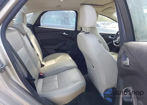 2018 Ford Focus Titanium from USA, damaged, VIN 1FADP3J20JL253064